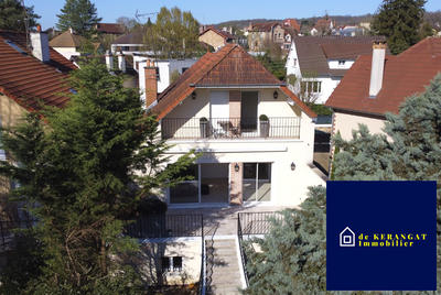 Maison traditionnelle - 160 m² - 7 pièces