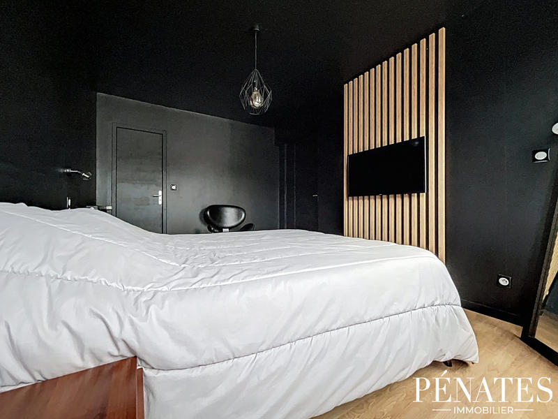 Maison - 195 m² - 7 pièces