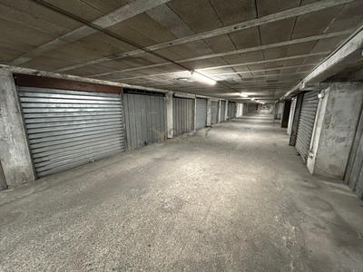 Parking / Garage - 12 m²