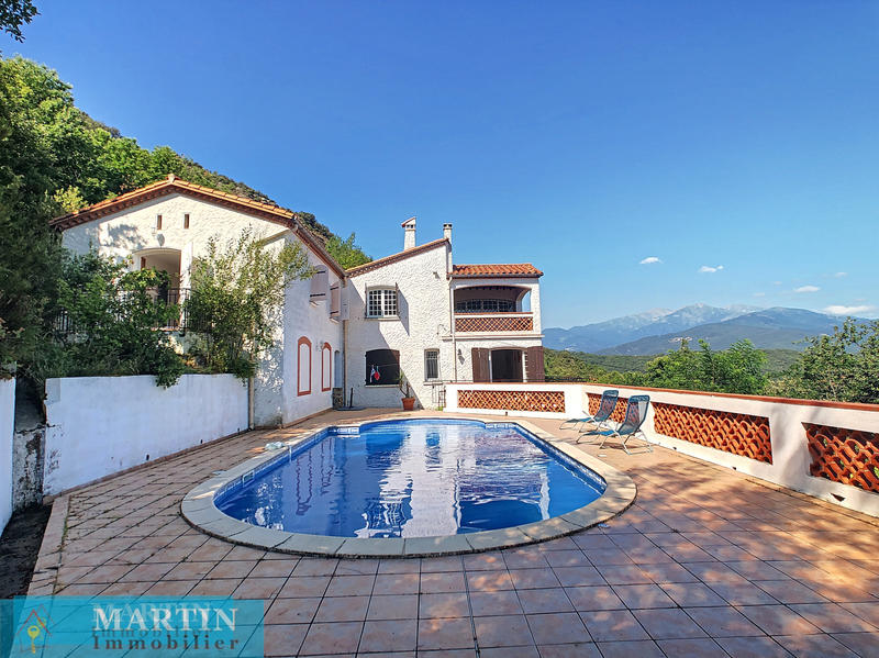 Villa - 205 m² - 8 pièces