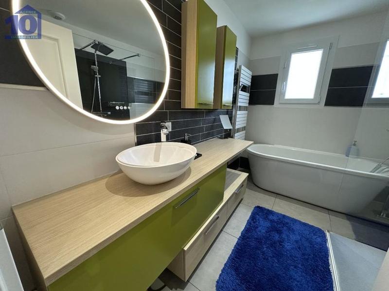 Maison - 77 m² - 4 pièces