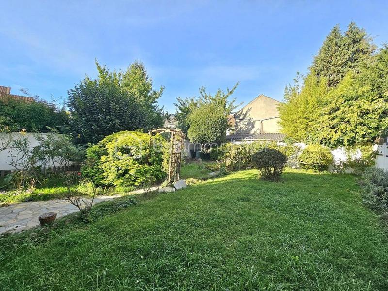 Pavillon - 100 m² - 5 pièces