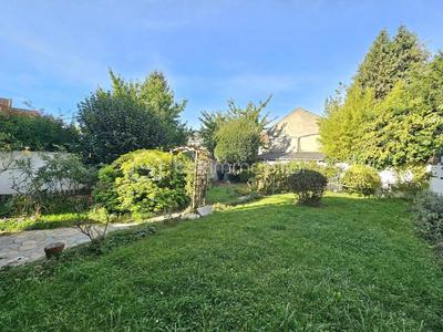 Pavillon - 100 m² - 5 pièces