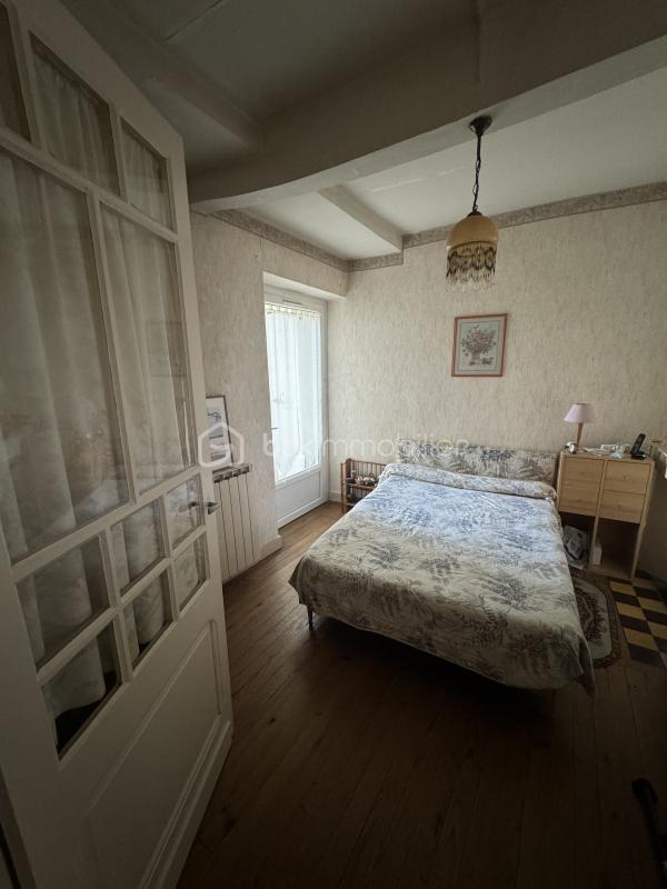 Maison de village - 178 m² - 8 pièces