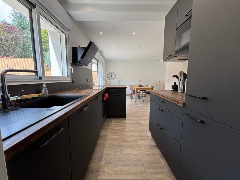 Maison - 88 m² - 4 pièces