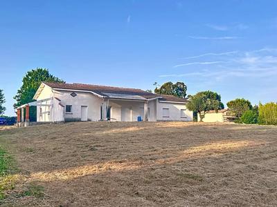 Maison - 180 m² - 6 pièces