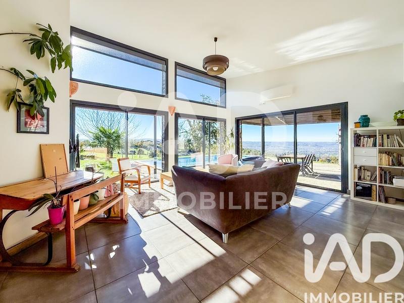 Maison - 152 m² - 5 pièces