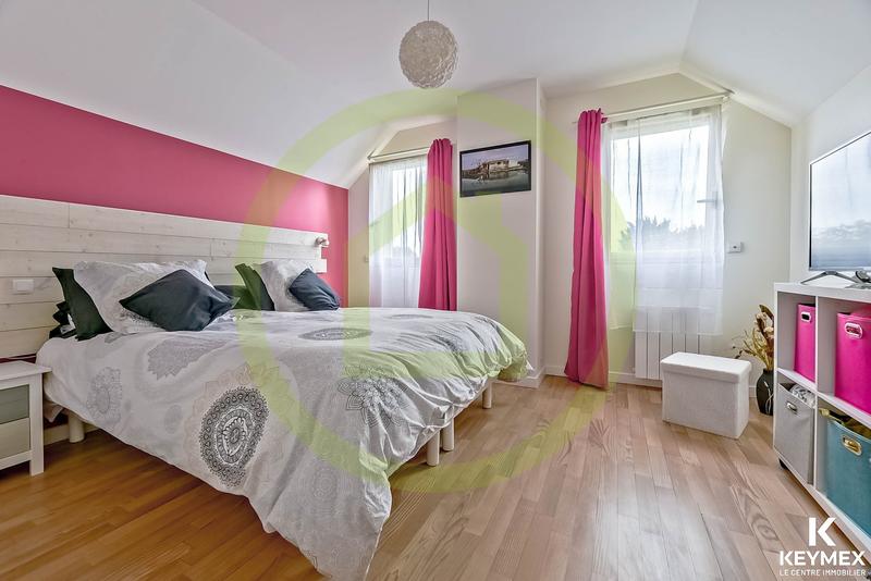 Maison - 136 m² - 6 pièces