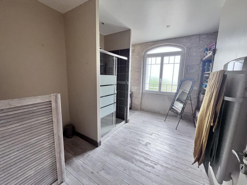 Maison ancienne - 316 m² - 12 pièces