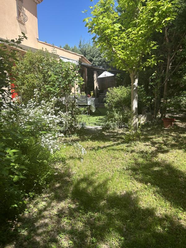 Maison - 187 m² - 5 pièces