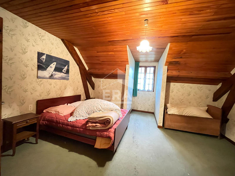 Maison - 210 m² - 8 pièces