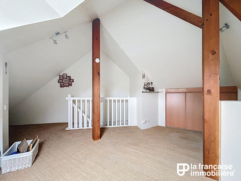 Appartement - 111 m² - 6 pièces