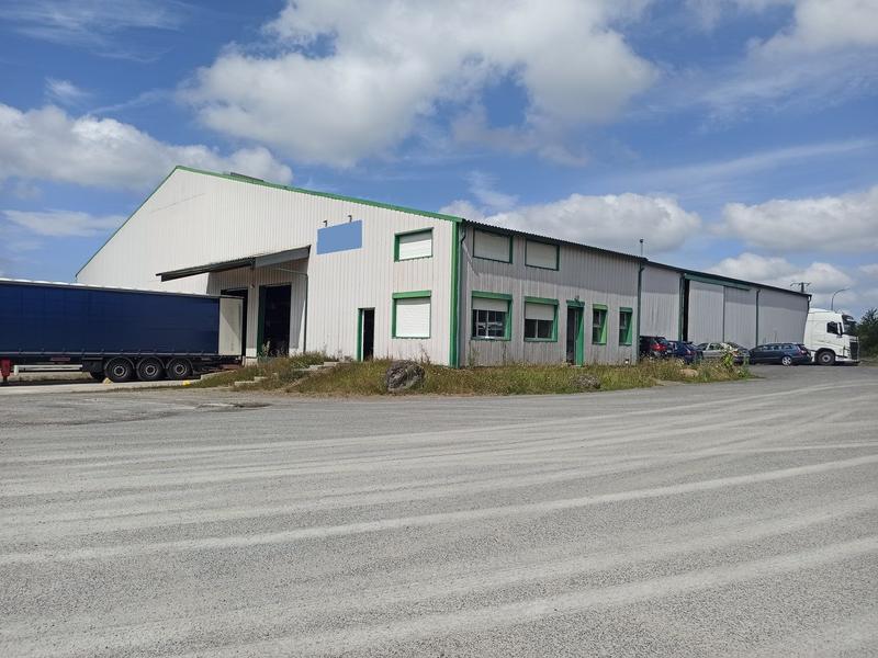 Entrepôt - 2 000 m²