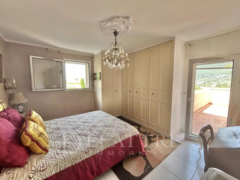 Villa - 175 m² - 7 pièces