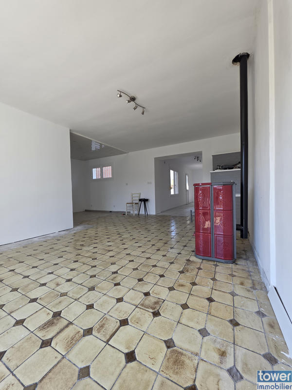 Maison - 92 m² - 5 pièces