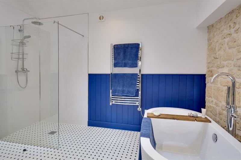 Maison - 550 m² - 29 pièces