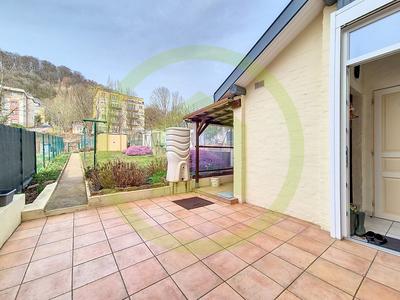 Maison - 94 m² - 5 pièces