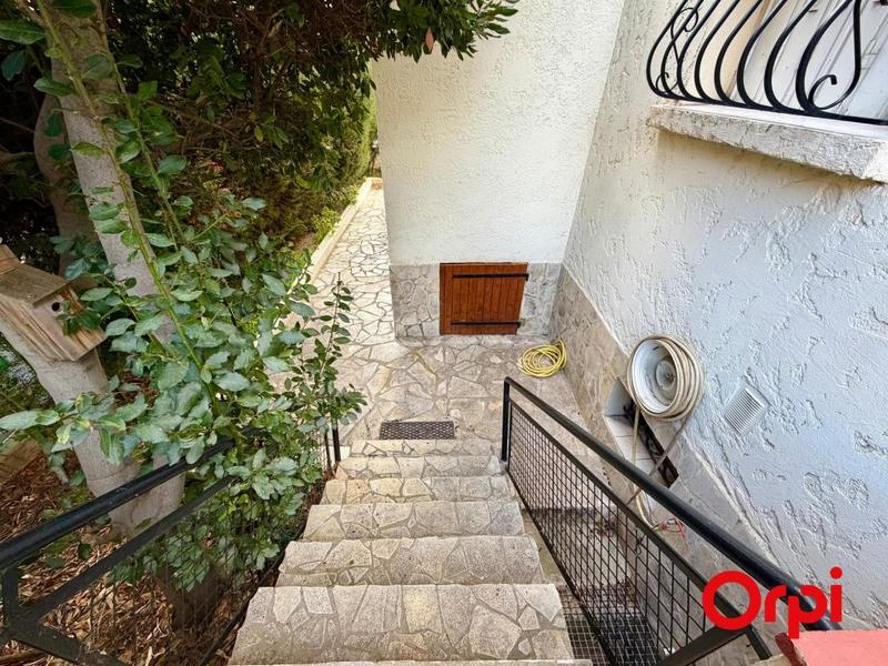 Maison - 88 m² - 5 pièces