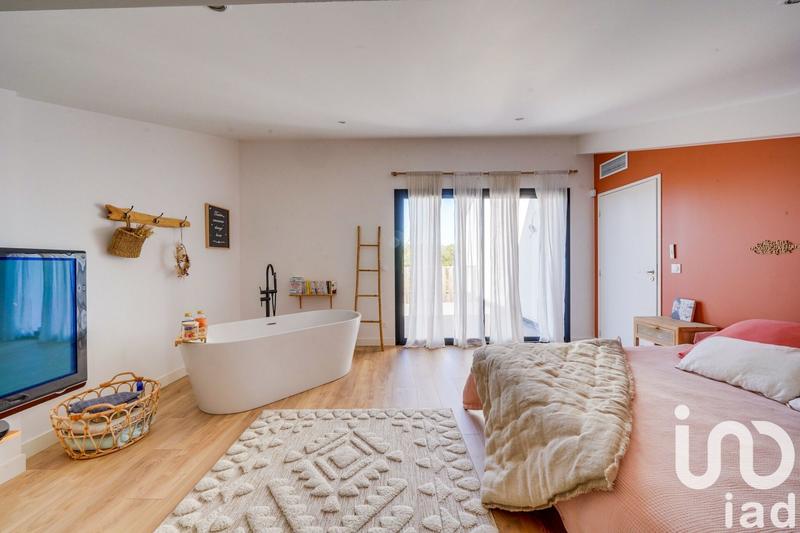 Maison - 200 m² - 6 pièces