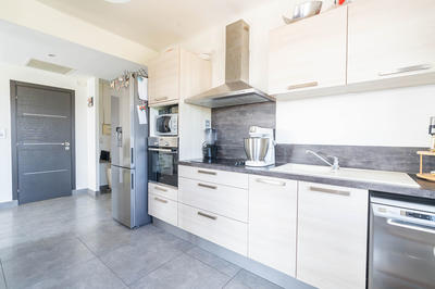 Maison - 154 m² - 8 pièces