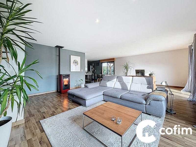 Maison - 149 m² - 6 pièces