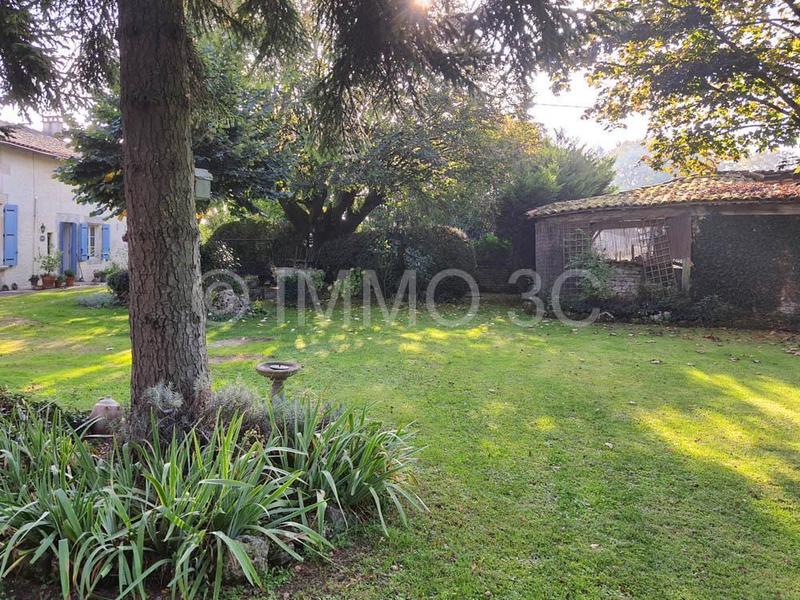 Maison en pierre - 189 m² - 4 pièces