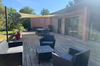 Maison - 180 m² - 6 pièces