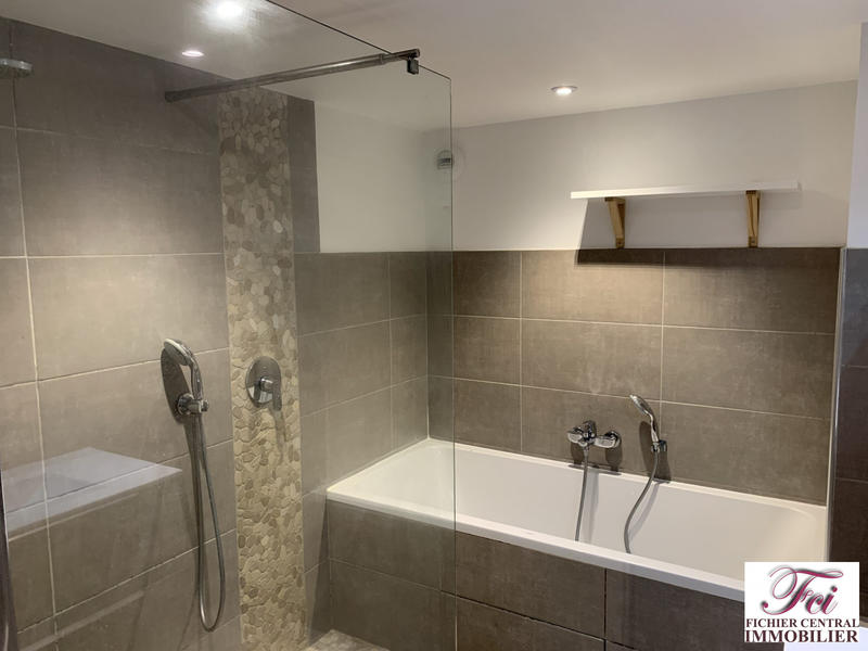 Appartement - 175 m² - 6 pièces