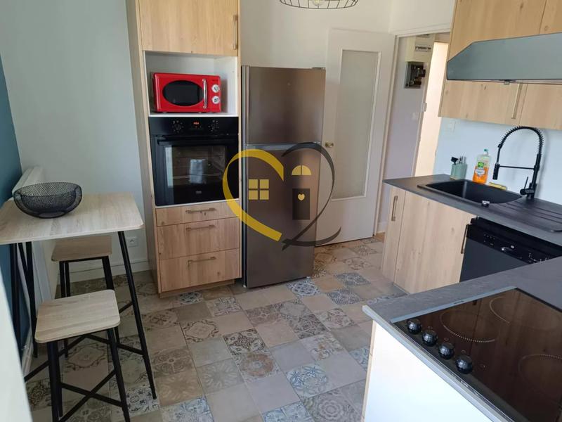 Appartement - 99 m² - 5 pièces