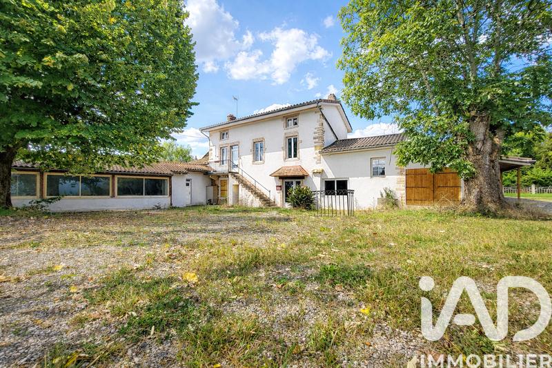 Maison - 290 m² - 3 pièces