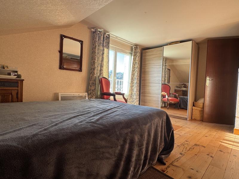 Villa - 168 m² - 5 pièces