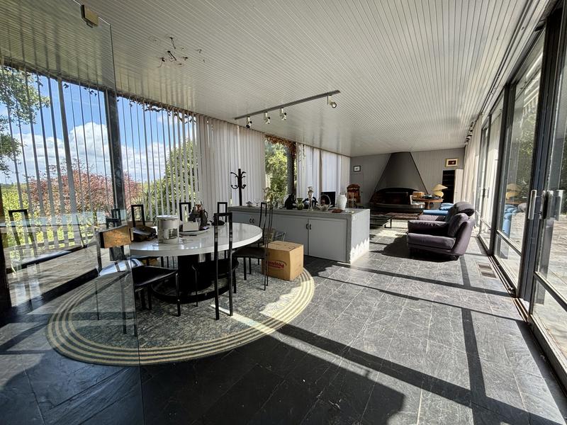 Maison contemporaine - 259 m² - 5 pièces
