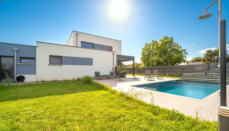 Maison contemporaine - 137 m² - 6 pièces