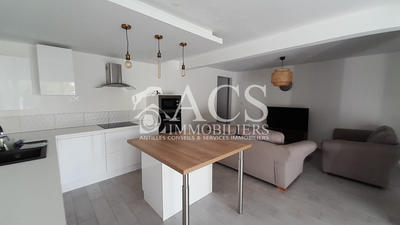 Maison - 111 m² - 4 pièces