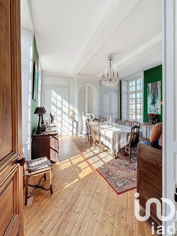 Maison - 416 m² - 17 pièces