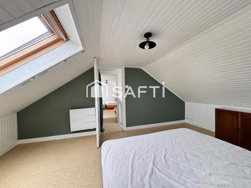 Maison - 121 m² - 7 pièces