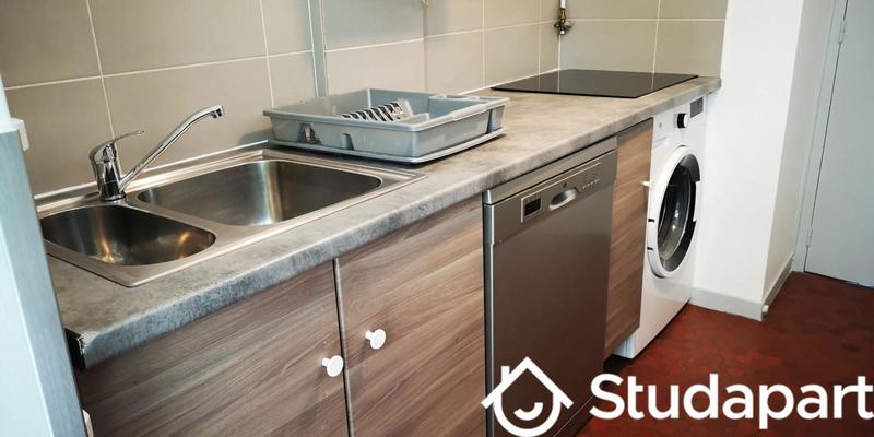 Chambre - 13 m² - 1 pièce