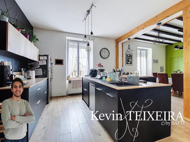 Maison - 147 m² - 8 pièces