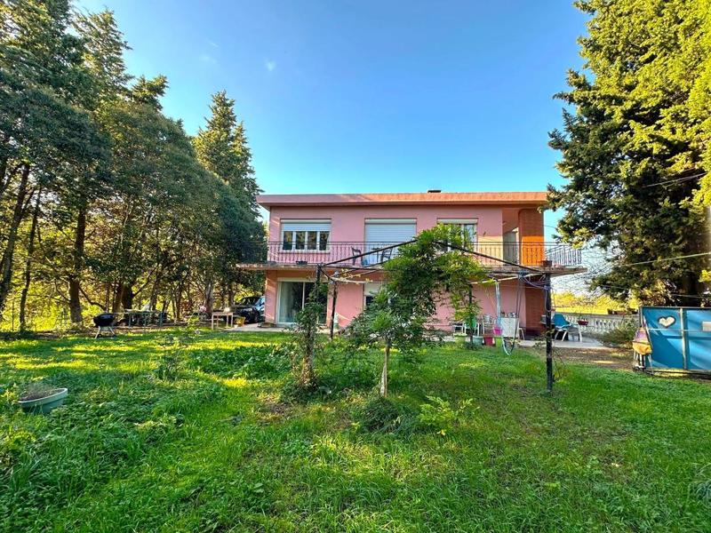 Maison - 175 m² - 6 pièces