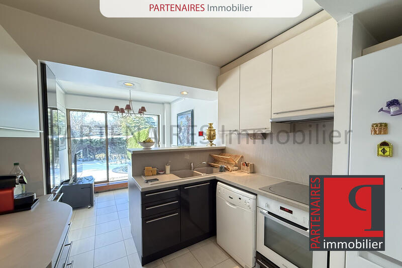 Appartement - 96 m² - 4 pièces