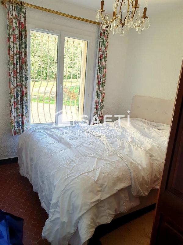 Maison - 151 m² - 8 pièces