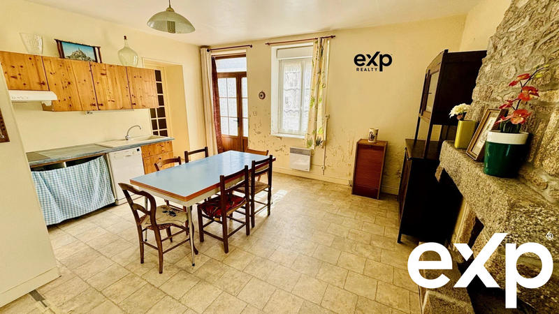 Maison traditionnelle - 143 m² - 7 pièces