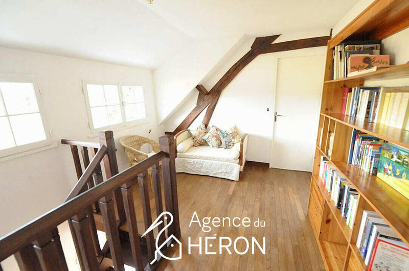 Maison - 304 m² - 10 pièces