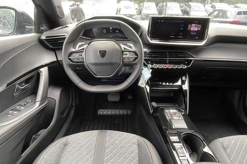Peugeot 2008 New 130 Eat8 Allure Grip