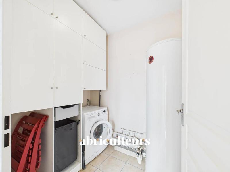 Appartement ancien - 90 m² - 4 pièces