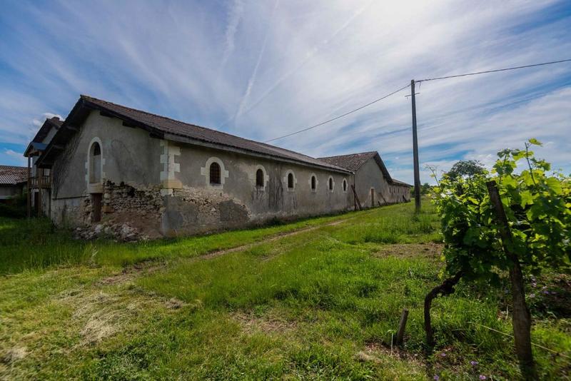 Château - 366 m² - 12 pièces