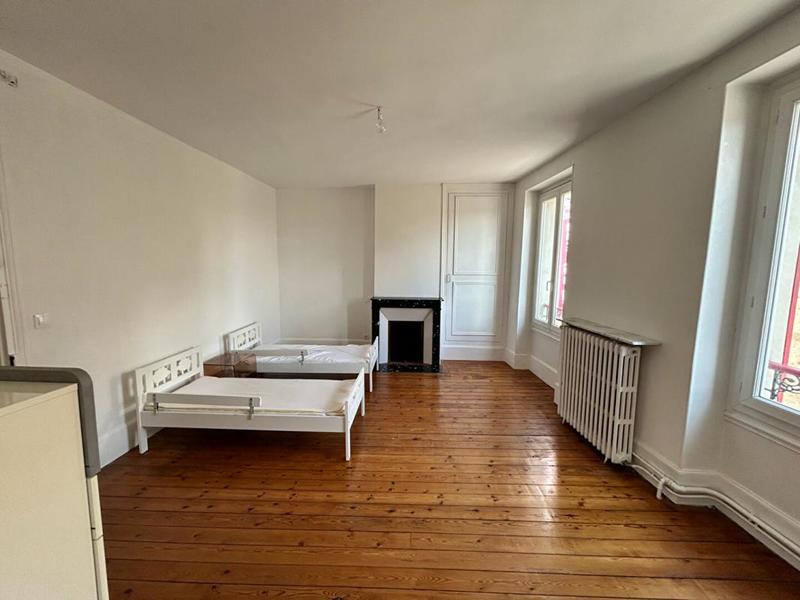 Maison - 143 m² - 8 pièces