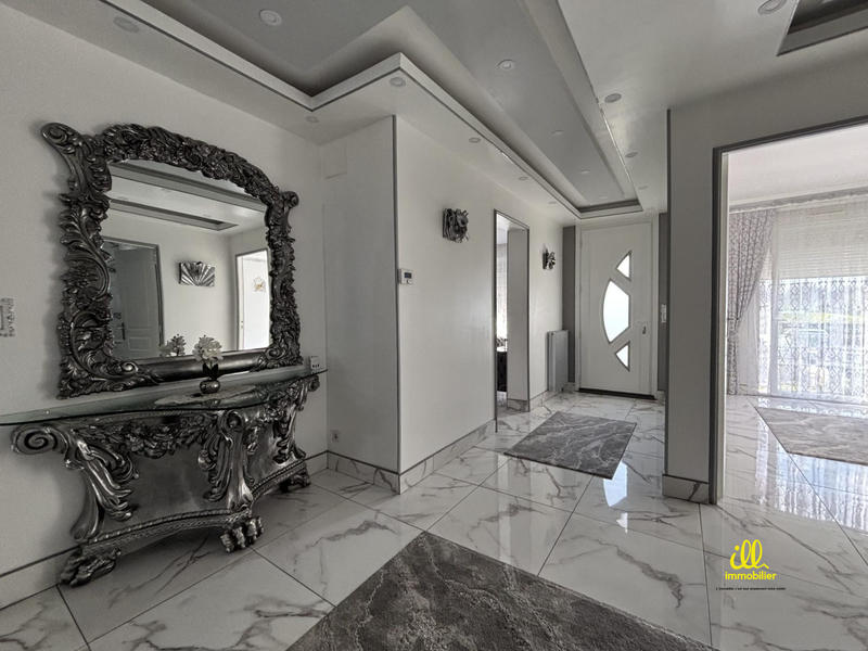 Maison - 145 m² - 6 pièces