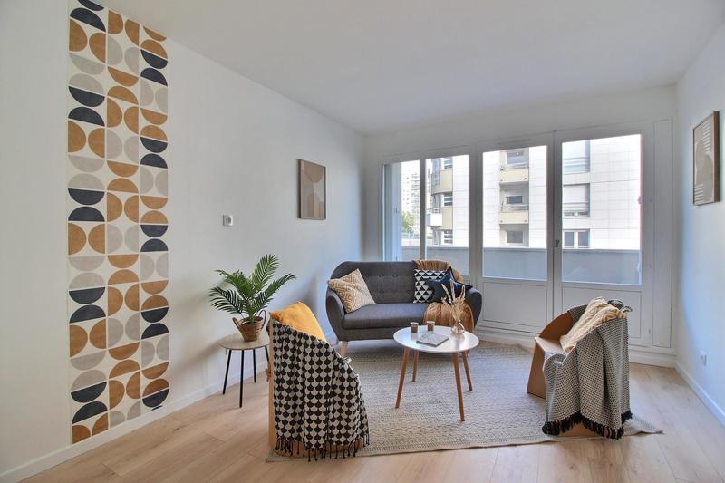 Appartement - 80 m² - 5 pièces