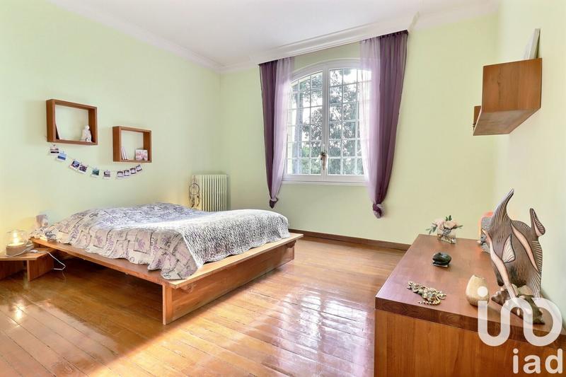 Maison - 198 m² - 5 pièces